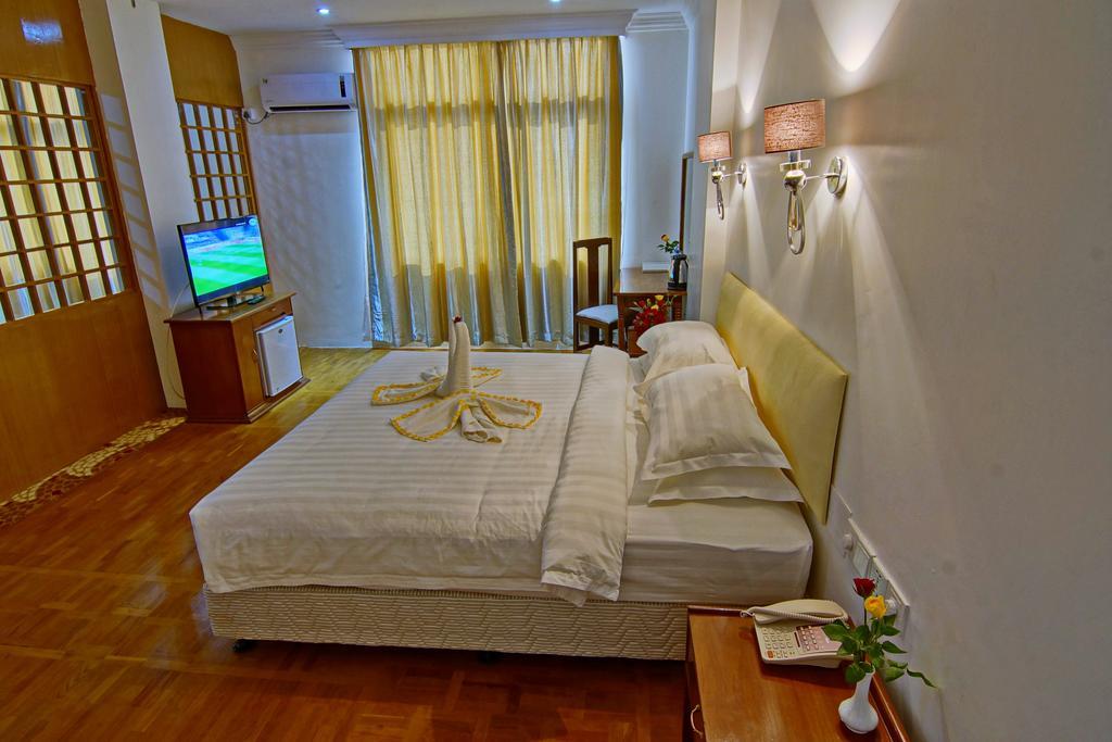 Wilson Hotel Mandalay Habitación foto
