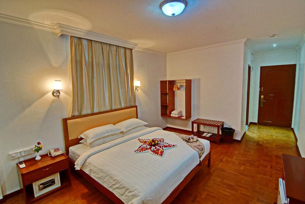 Wilson Hotel Mandalay Habitación foto